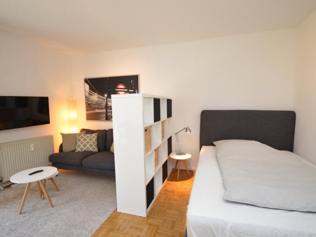 City Residence: Nice apartment with balcony near Luisenplatz – euhabitat