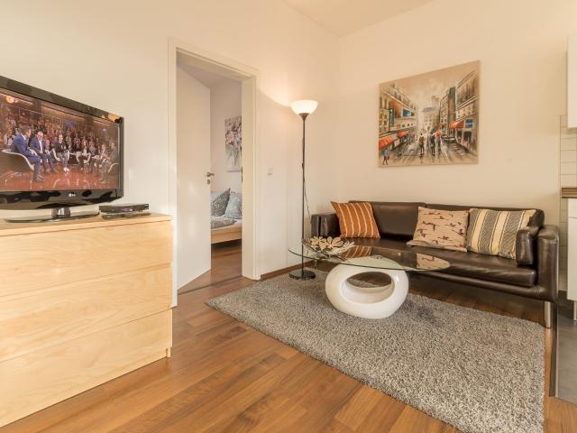 City Residence: Nice 2 room apartment in a beautiful old building – euhabitat