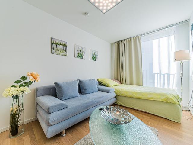 City Residence: Schicke Neubauwohnung mit Balkon und Stellplatz in Sachsenhausen