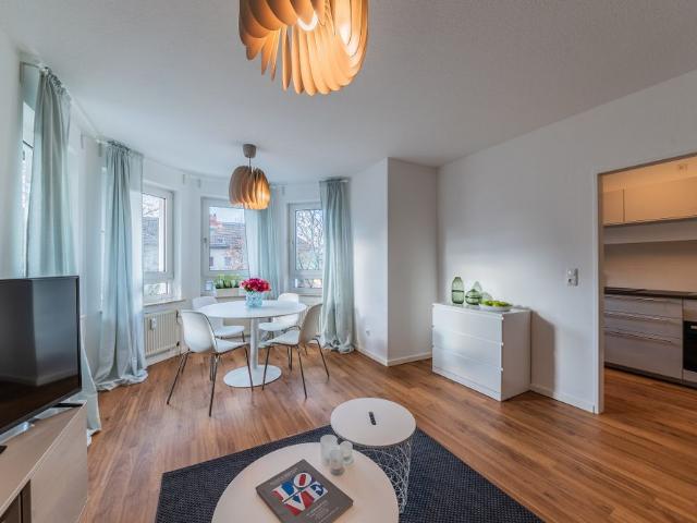 City Residence: Schöne, gut möblierte 2 Zi. Wohnung nahe Europaviertel