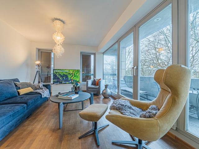 City Residence: Sachsenhausen: Hochwertige 2 Zimmer Wohnung mit Mainblick