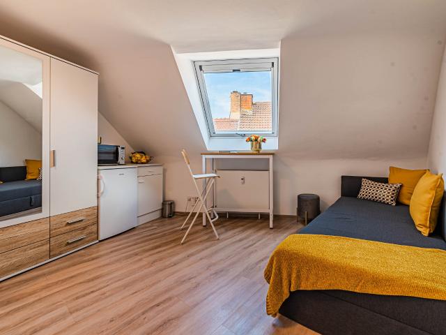 City Residence: Sachsenhausen: renovated, small apartment in a quiet side street – euhabitat