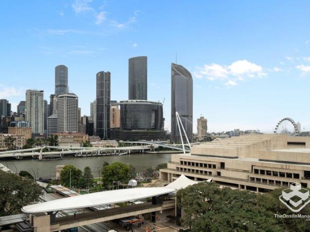 City & River Views from Unbeatable Location in South Brisbane!
