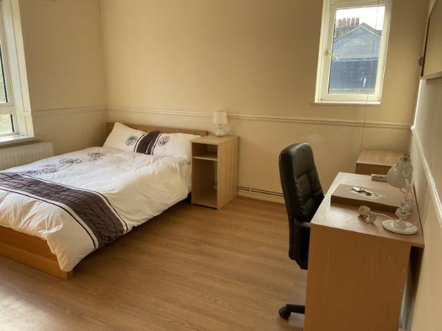 City Road, Angel/Islington EC1V, 3 bed maisonette to rent, £4,100 pcm | PrimeLocation