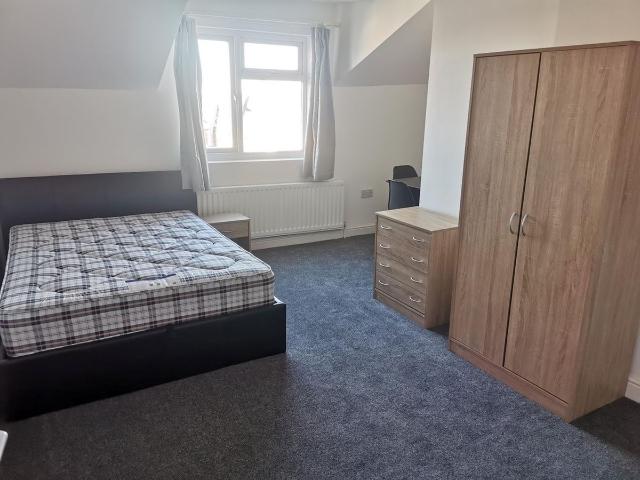 City Road, Birmingham B16, 1 bed flat to rent, £700 pcm | PrimeLocation