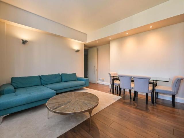 City Road, Old Street, London EC1V, 2 bed flat to rent, £3,550 pcm | PrimeLocation