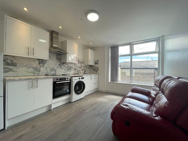 City Road, Roath CF24, 1 bed flat to rent, £975 pcm | PrimeLocation