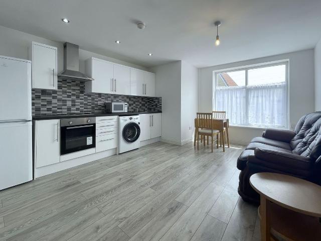 City Road, Roath CF24, 1 bed flat to rent, £900 pcm | PrimeLocation