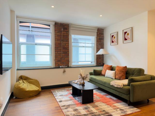 City Stop Manchester, 8 Dantzic Street, Manchester, M4 2AD, United Kingdom | 2 bed apartment for rent #171946251 | Rentberry