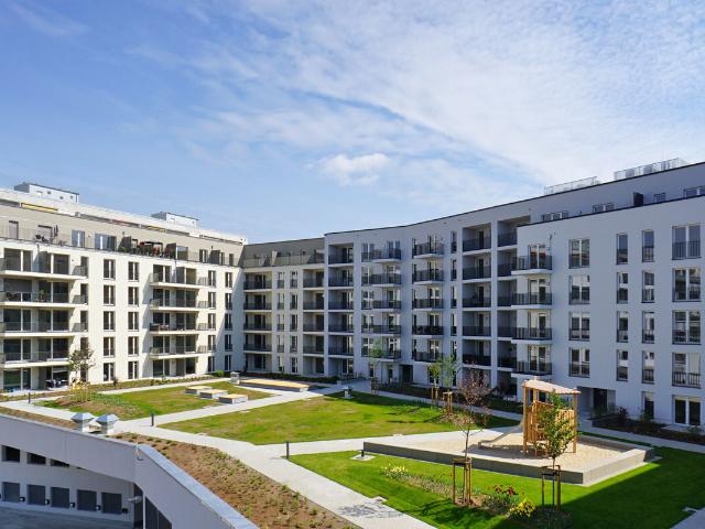 City und elbnah: Balkon + EBK