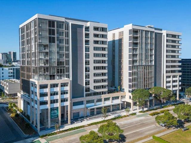 City View North Facing 2 Bedroom, 2 Bathroom Apartment with 1 Parking For Sale