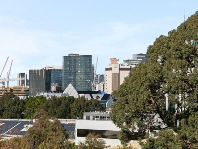 City Views, Modern Comfort & Ultimate Convenience