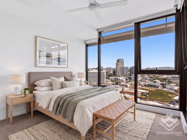 City Views and Resort Style Living in the Heart of Newstead