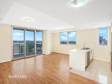 City Views & Convenient Lifestyle!