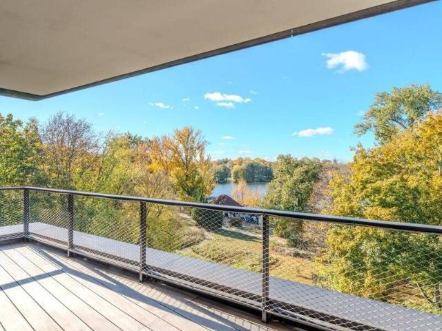 City Wohnen am See Architektenrefugium mit unverbaubarem Seeblick