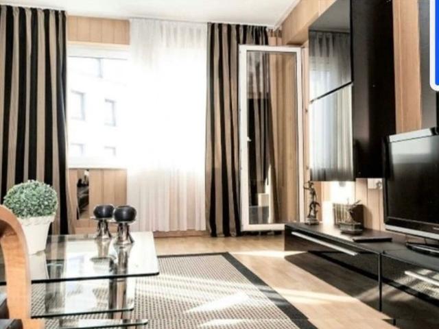 Cityhouse apartment with spacious terrace, Dusseldorf Amsterdam Apartments for Rent