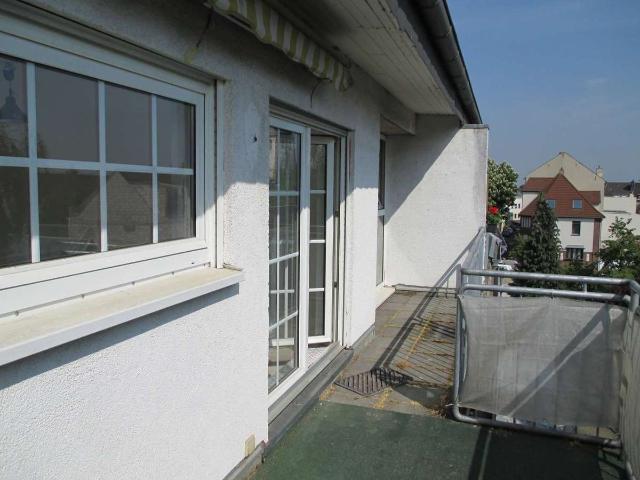 Citywohnen mit Komfort: 3 Zimmer Wohnung mit Kamin und zwei Balkonen in Euskirchen