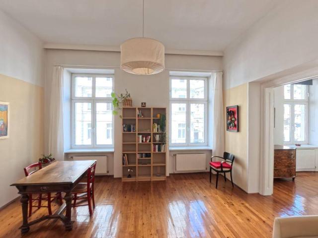 CITYWOHNUNG BEI DER VOTIVKIRCHE