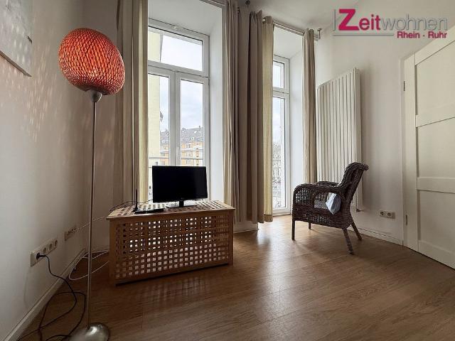 Citywohnung: Modern möbliert mit französischem Ballkon in der Südstadt