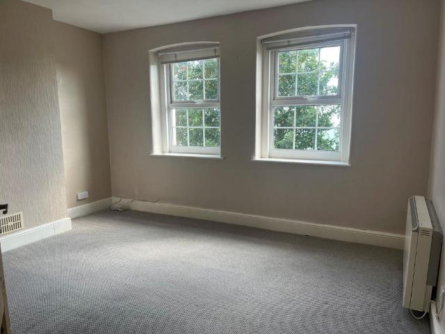 Citadel Road, Dover 2 bed flat to rent £950 pcm £219 pw