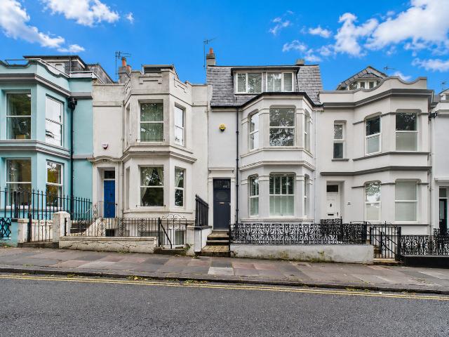 Citadel Road, Plymouth PL1, 4 bed terraced house to rent, £2,650 pcm | PrimeLocation