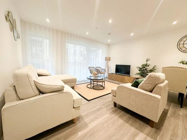 Citrine House, Lismore Boulevard, Colindale NW9, 2 bed flat to rent, £2,400 pcm | PrimeLocation