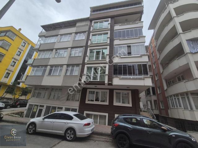 Civandan Uğur Mumcu Parkın Karşısında Fırsat Satılık 3+1