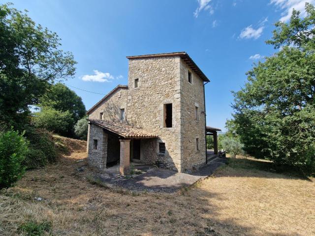 CIVITELLA DEL LAGO 6 vani 200mq
