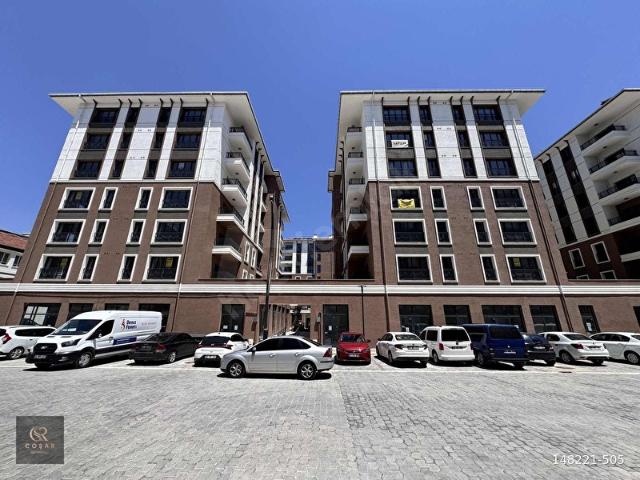 COŞAR GYOHamidiyeMah Kalealtı Cadde Cepheli Satılık3+1Daireler