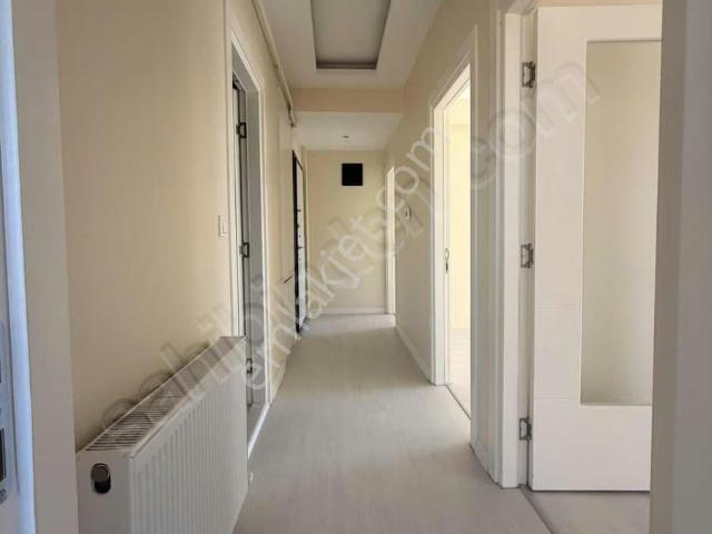 Coşkun Emlaktan Yeni Mahallede Kiralık 2+1 Arakat Daire