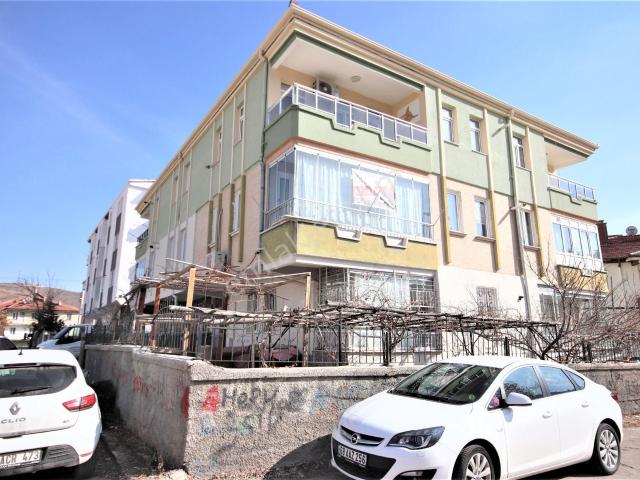 Coğlaki Mahallesinde Eşyalı Kiralık 3+1 Daire merkezi Konumda