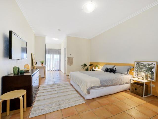 CO LIVING BY THE BEACH THE TIDE SCARBOROUGH