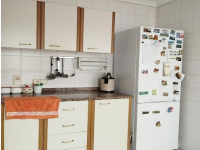 CO LIVING EN AYORA PRECIO 300 EUROS CON GASTOS INCLUIDOS