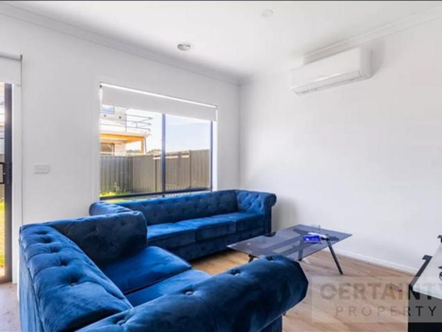 Co Living Opportunity: Furnished Bedroom at 15 Harlem Way, Berwick