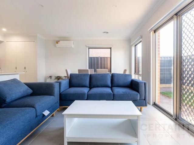 Co Living Opportunity: Furnished Bedroom at 30 Harlem Way, Berwick