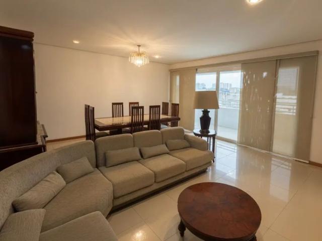 Com 180m2, 3 suites e 3. vagas de garagem. mobiliado no Cond. Saint Pierre Vieiralves