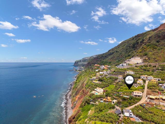 com casa antiga com 785m² na Fajã – Calheta, Calheta, Arco da Calheta