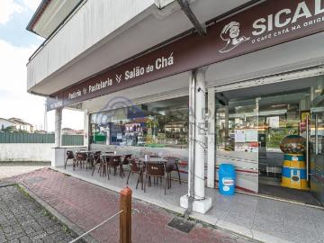 Venda de Imóvel com negócio padaria e Jogos Santa Casa 155m² Vila De Cucujães