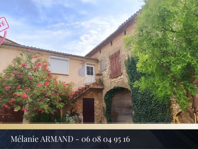 COMBAS Appartement 3 pièces avec dépendances, au cœur du village