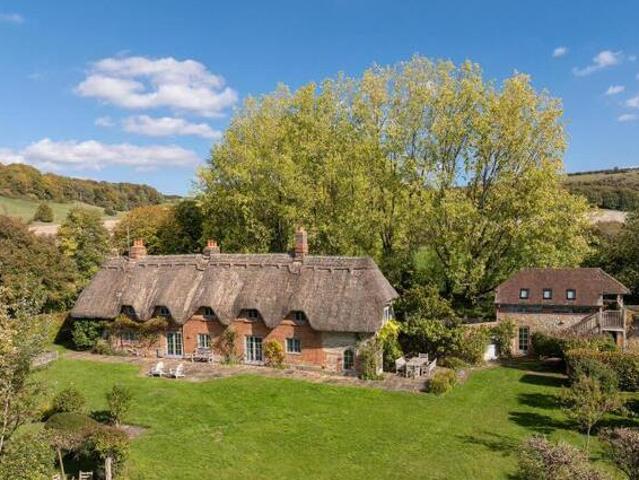 Combe, Hungerford, 4 Bedroom Detached