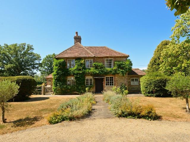 Combe Lane, Wormley, Godalming, Surrey GU8, 5 bed detached house to rent, £5,500 pcm | PrimeLocation