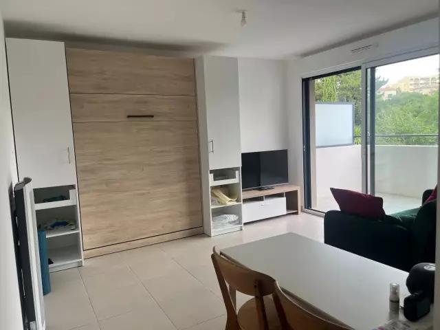 COMBES LOCATION ÉTUDIANTE Appartement Antibes 1 pièce s 29 m2 neuf