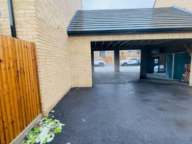 Combes Road, Ebbsfleet Valley DA10, 4 bed semi detached house to rent, £2,500 pcm | PrimeLocation