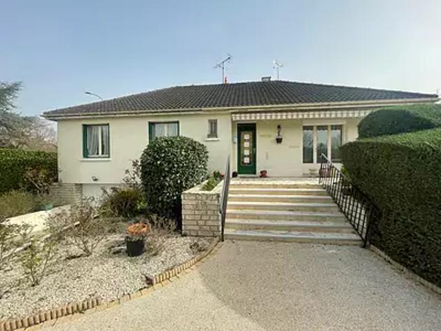 Combleux 45800 Achat / Vente maison 6 pièces t6 au dernier étage cave