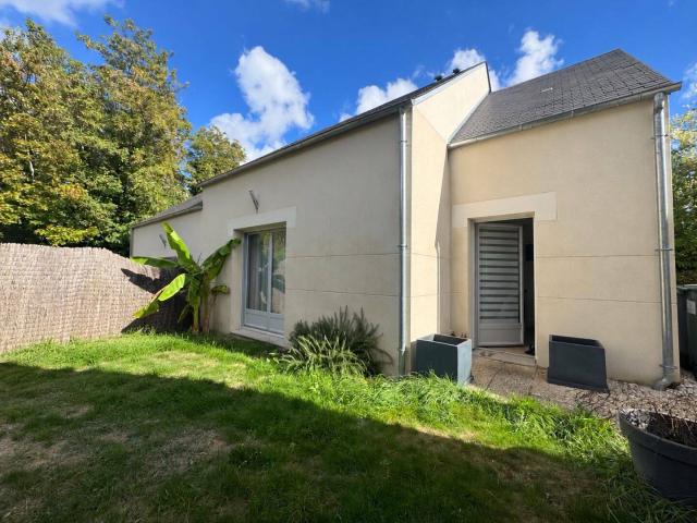 COMBLEUX Maison récente T4 avec garage