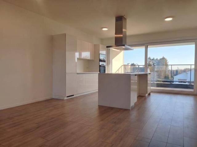 Come and discover this Penthouse with a 180 degree view