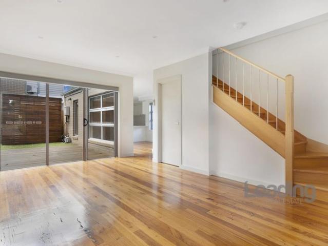 Come Home to Collins Street!