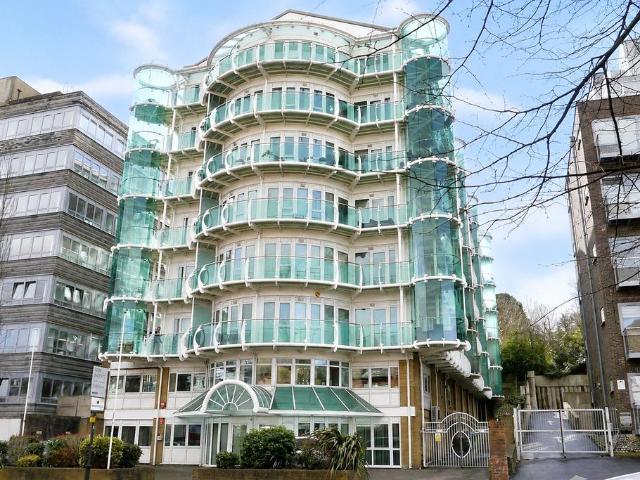Comer House, 19 Station Road, New. 2 bed apartment to rent £1,700 pcm £392 pw