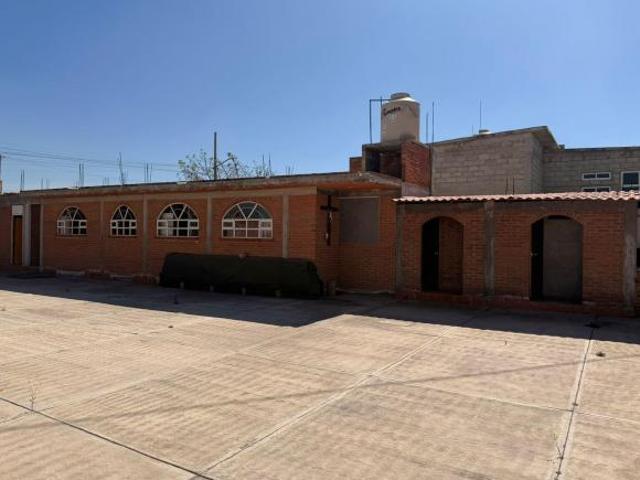 Comercial Industrial. Aeropuerto de Toluca. Terreno y construcción