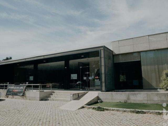 Comércio diverso em Sever de 1053,00 m² 1053m² Sever